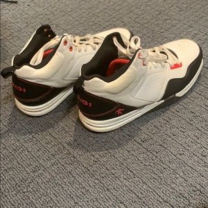 And 1 men’s shoes size 8,5